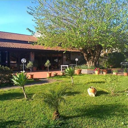 Agriturismo Il Pozzo Antico Mascali Bagian luar foto