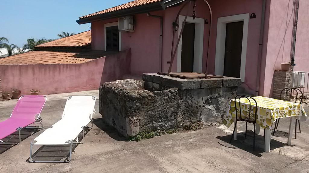 Agriturismo Il Pozzo Antico Mascali Bagian luar foto